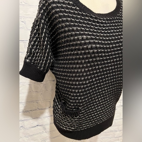 Ann Taylor LOFT Black & White Short-Sleeve Pocket Sweater, Boho Chic, S - Picture 2 of 6